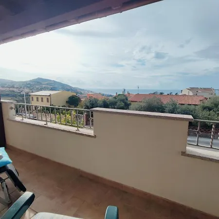 Attico Lu Bagnu Panoramico Apartamento